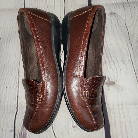 Clarks Collection  Leather Slip On Loafers Dark Red 8.5M brown leather - Picture 9 of 11